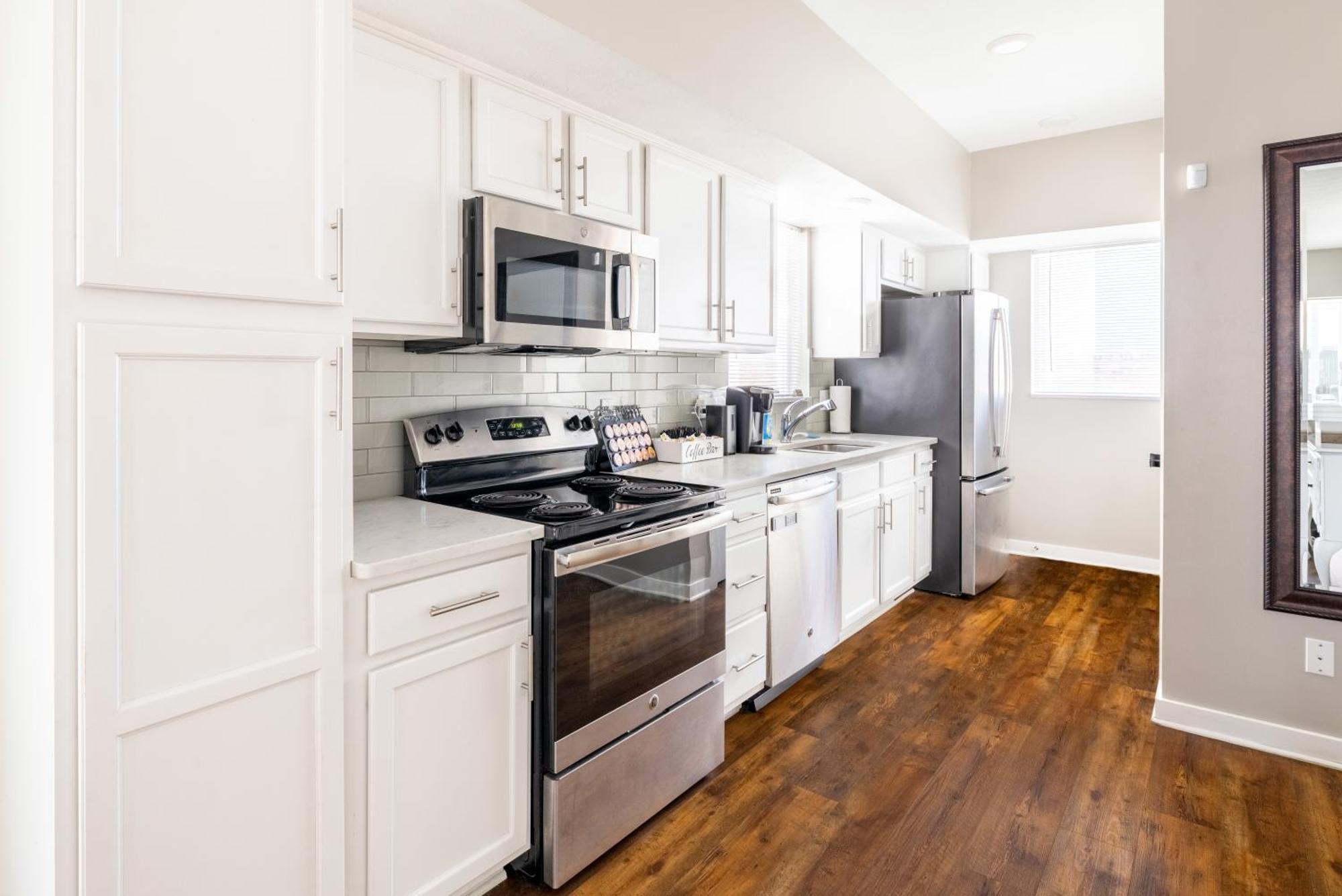Luxury Downtown Townhome Private Garage Unit 9 クリーブランド エクステリア 写真